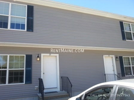 23 Patrick Dr in Hermon, ME - Foto de edificio - Building Photo