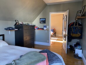48 Raymond Ave, Unit 3 in Somerville, MA - Building Photo - Building Photo