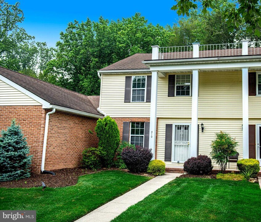 910 Candlelight Ct in Bel Air, MD - Building Photo