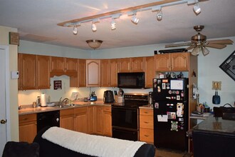 18 Gould Ave in Meredith, NH - Building Photo - Building Photo