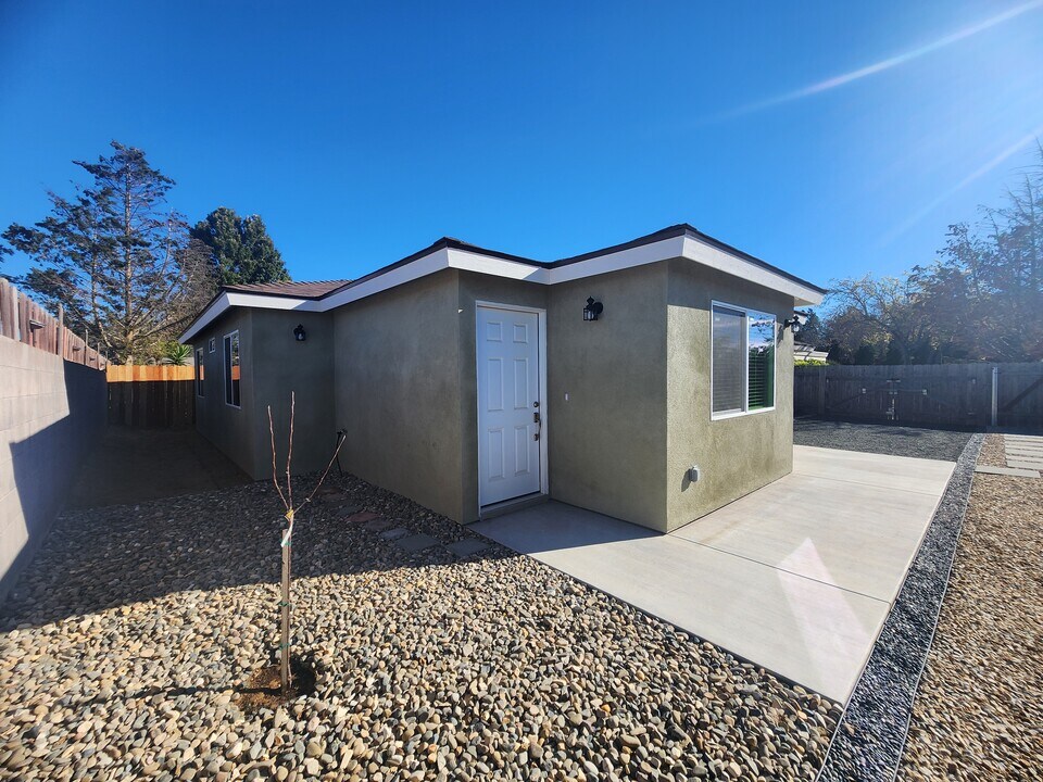 891 Country Hill Rd in Santa Maria, CA - Building Photo