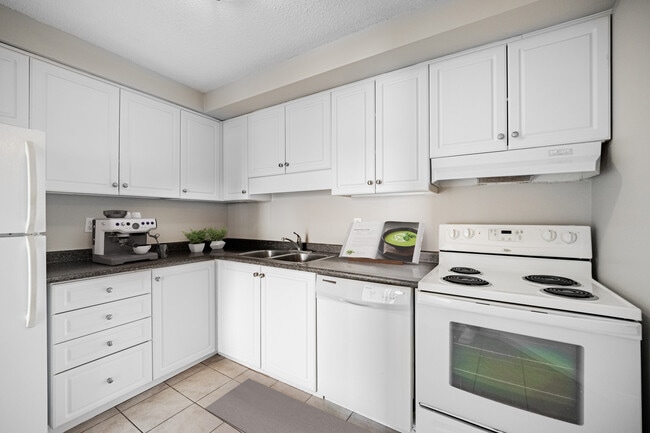 110 Belmont Drive in London, ON - Building Photo - Building Photo