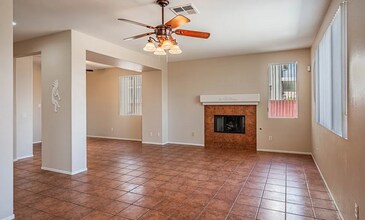 35602 Driftwood St in Winchester, CA - Building Photo - Building Photo