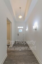 35 Lookout Rdg in Danbury, CT - Foto de edificio - Building Photo