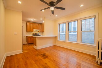 7648 N Greenview Ave in Chicago, IL - Building Photo - Building Photo