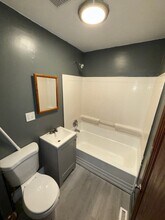 201 S Memorial Ave in Rockford, IL - Building Photo - Building Photo