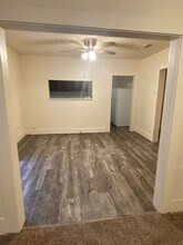 410 W Congress St in Denton, TX - Building Photo - Building Photo