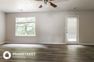 2041 Gates Ct in Mcdonough, GA - Building Photo - Building Photo