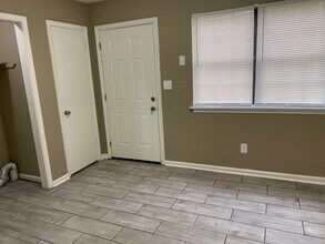 29 Woodmont Dr, Unit D in Jackson, TN - Building Photo - Building Photo