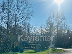 110 Groves Park Blvd E in Oak Ridge, TN - Building Photo - Building Photo