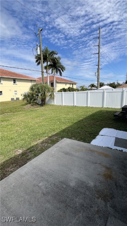 property at 901 Cape Coral Pkwy W
