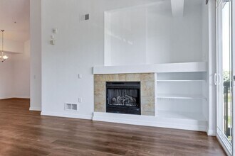 804 Summer Hawk Dr in Longmont, CO - Building Photo - Building Photo
