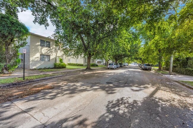 property at 23 Phoenetia Ave