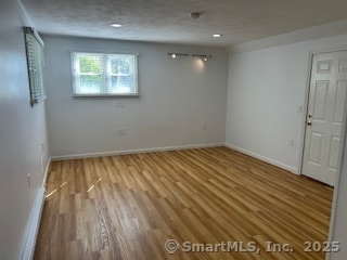 2 Lincoln Ave in Stonington, CT - Building Photo - Building Photo