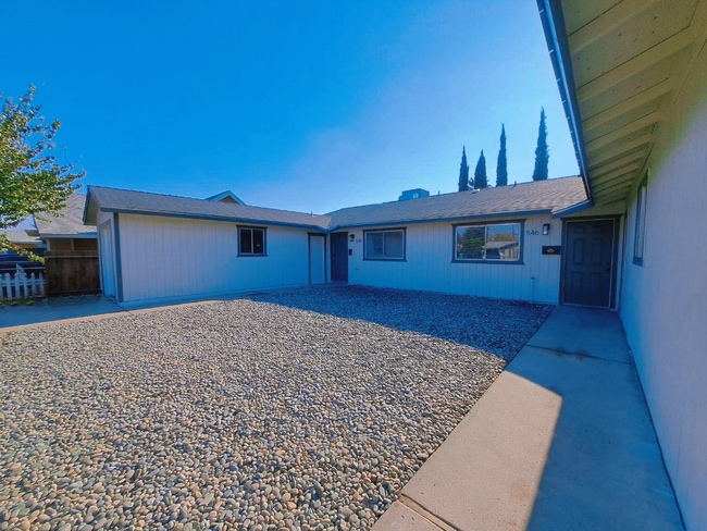 property at 546-550 E Polk St