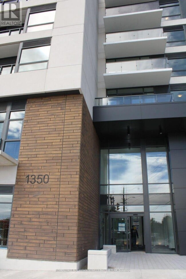 1350 Ellesmere Rd in Toronto, ON - Building Photo - Building Photo