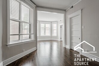 2523 N California Ave in Chicago, IL - Building Photo - Building Photo