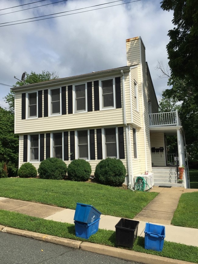 505 Hawke St, Unit 1