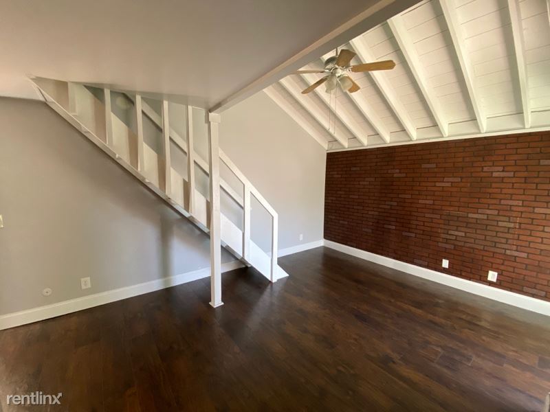 23551 Ave La Caza in Trabuco Canyon, CA - Building Photo