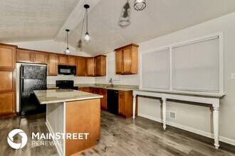 9104 Royal Oak Dr in Louisville, KY - Foto de edificio - Building Photo