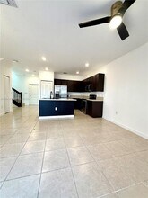 405 NE 208th Terrace in North Miami Beach, FL - Building Photo - Building Photo