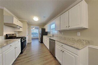 2450 Fosters Mill Ct NW in Suwanee, GA - Building Photo - Building Photo