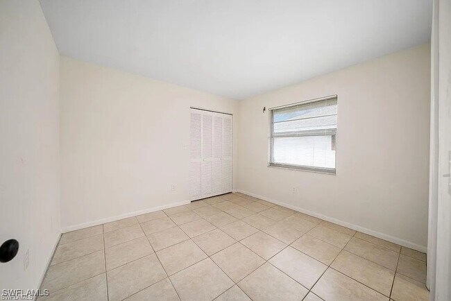 property at 1417 SE 28th Terrace