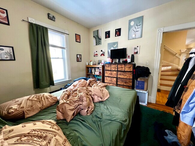 22 Burton St, Unit 1