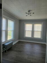 32 Pierce St in Westerly, RI - Building Photo - Building Photo