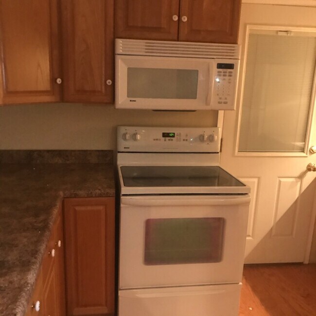 5770 Croy Rd Rentals in Hill, CA