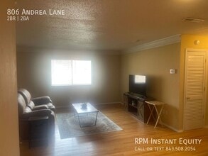 806 Andrea Ln in Hanahan, SC - Foto de edificio - Building Photo