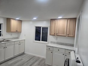 304 Townsend Dr in Summersville, WV - Building Photo - Building Photo