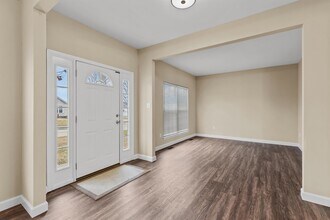 612 Zumwalt Crossing in O'Fallon, MO - Building Photo - Building Photo