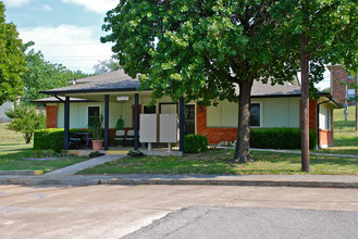 Azle Village Apartments in Azle, TX - Building Photo - Building Photo