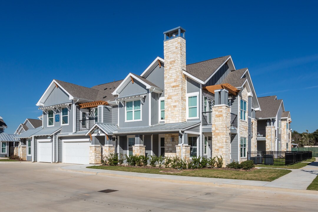 Lakeside Row in Cypress, TX - Foto de edificio