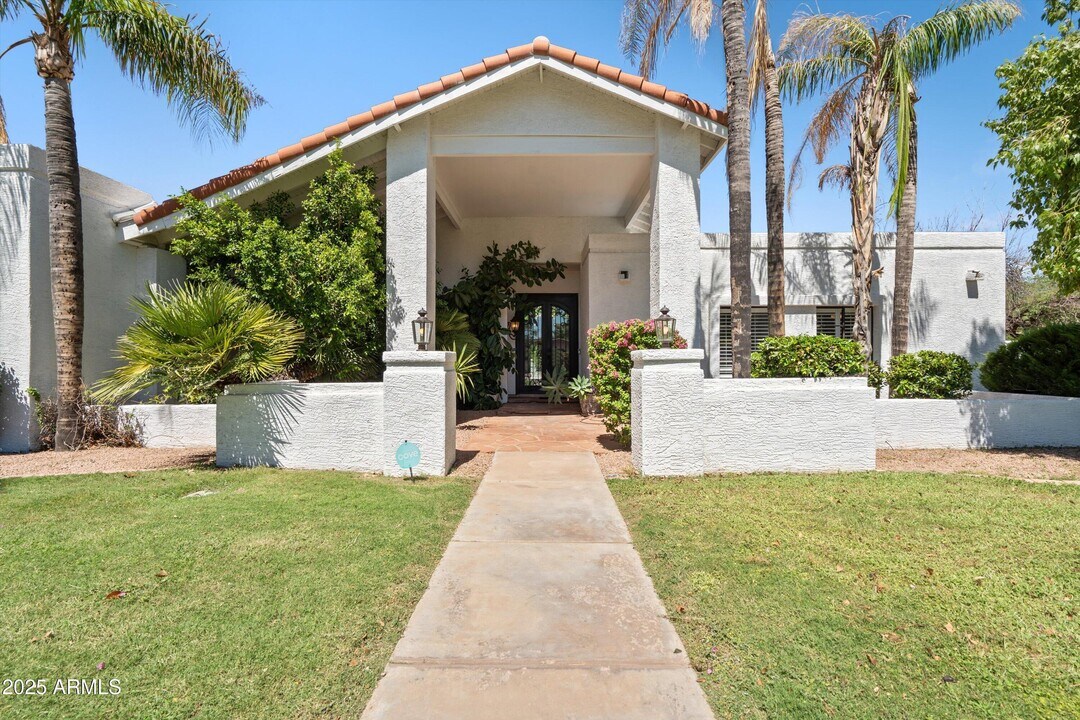 7250 E Paradise Dr in Scottsdale, AZ - Building Photo