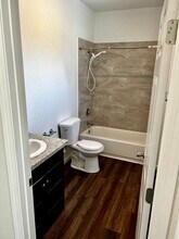 1328 S Santa Fe St in Visalia, CA - Building Photo - Building Photo