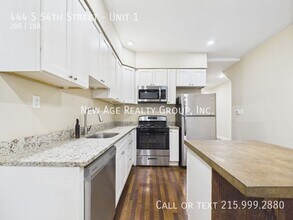 444 S 54th St in Philadelphia, PA - Building Photo - Building Photo