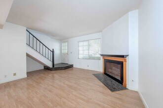 36 Greenbough in Irvine, CA - Building Photo - Building Photo