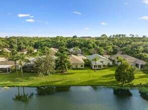 3488 63rd Square in Vero Beach, FL - Building Photo - Building Photo