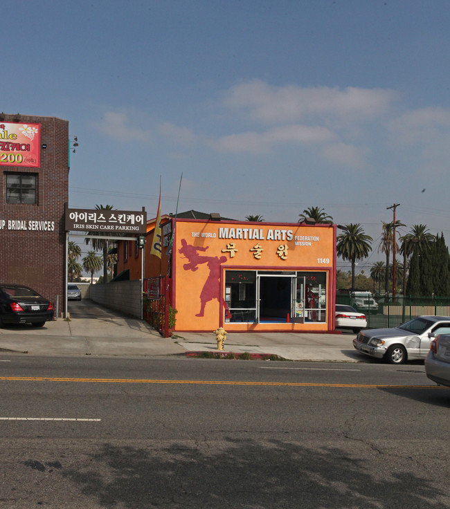 1149 Crenshaw Blvd in Los Angeles, CA - Foto de edificio - Building Photo