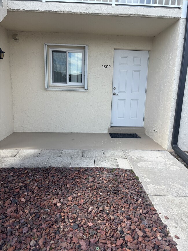 25275 Rampart Blvd in Punta Gorda, FL - Foto de edificio - Building Photo