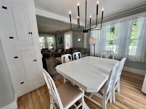 11 Pine Hill Rd S in Cape Neddick, ME - Building Photo - Building Photo