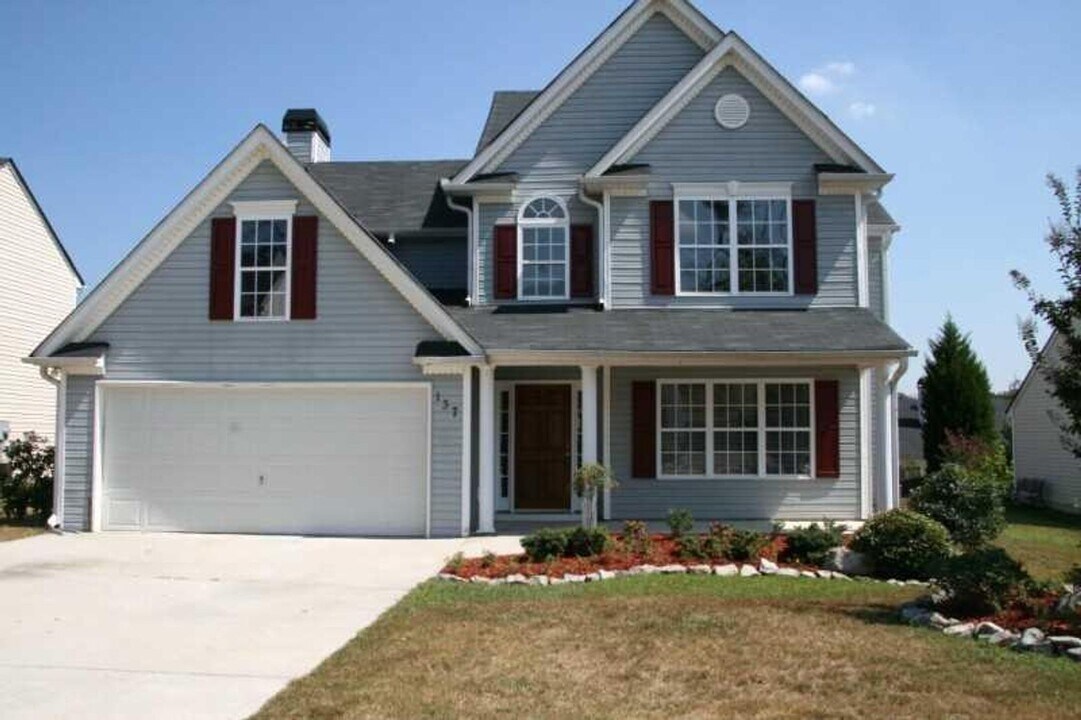 137 W Skyline View in Dallas, GA - Building Photo