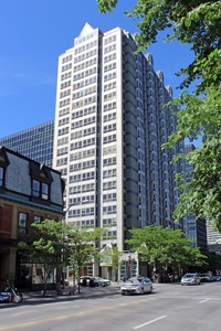 4175 Sainte-Catherine O in Westmount, QC - Building Photo - Building Photo