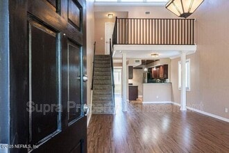 5375 Ortega Farms Blvd in Jacksonville, FL - Foto de edificio - Building Photo