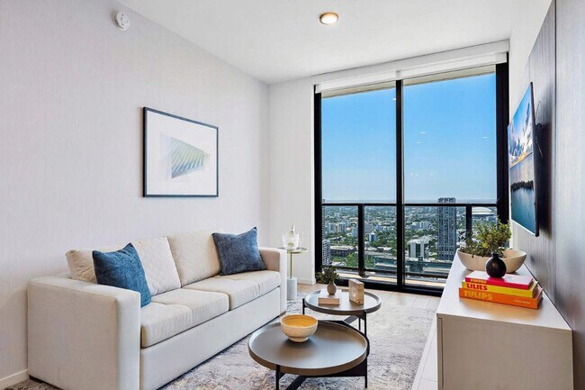 398 NE 5th St, Unit SI ID1372284P in Miami, FL - Building Photo - Building Photo