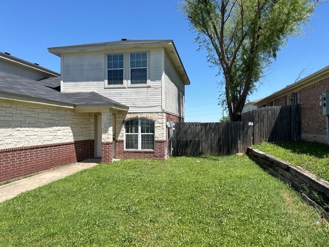 3811 Edgefield St in Killeen, TX - Building Photo - Building Photo