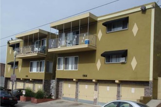 1164-1170 Daisy Ave in Long Beach, CA - Foto de edificio - Building Photo