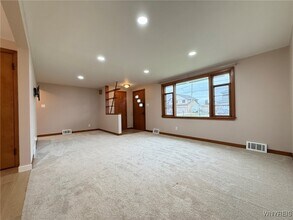 6 Towerwood Rd in Grand Island, NY - Building Photo - Building Photo